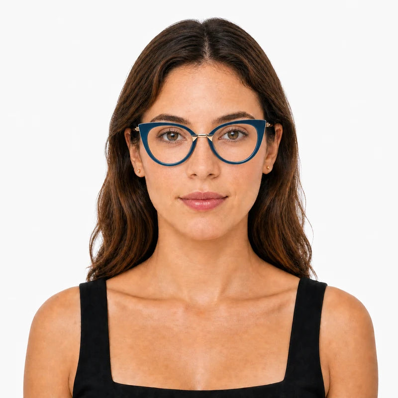 Lia - Azul — modelo feminino usando a armação